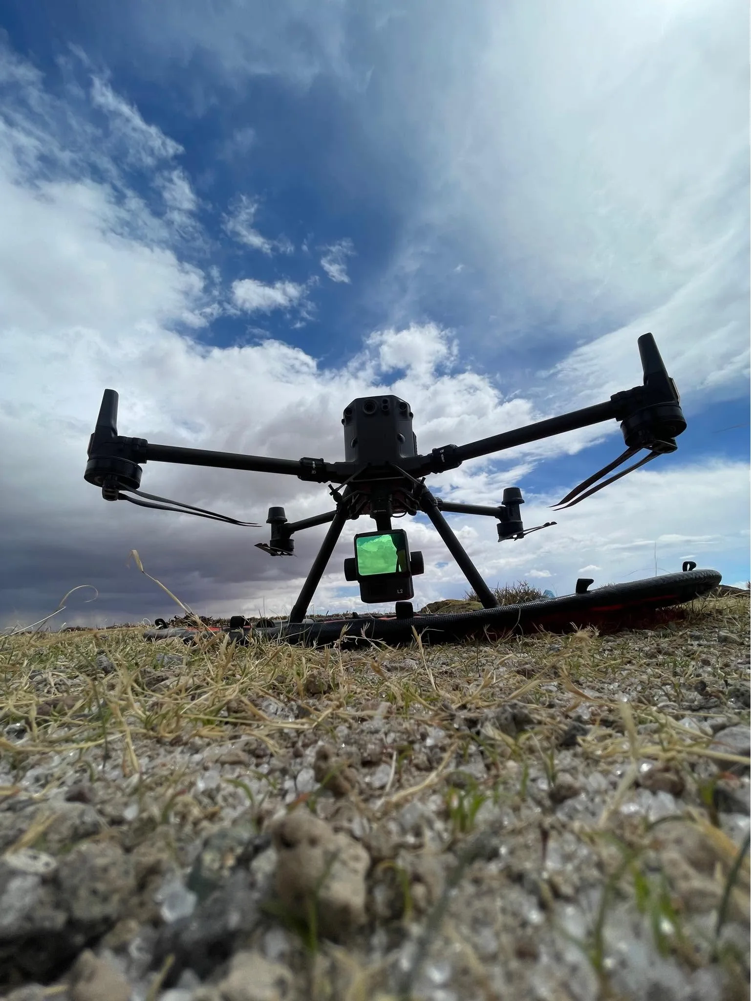 DJI Matrice 350 RTK con sensor Zenmuse L2 en altiplano boliviano