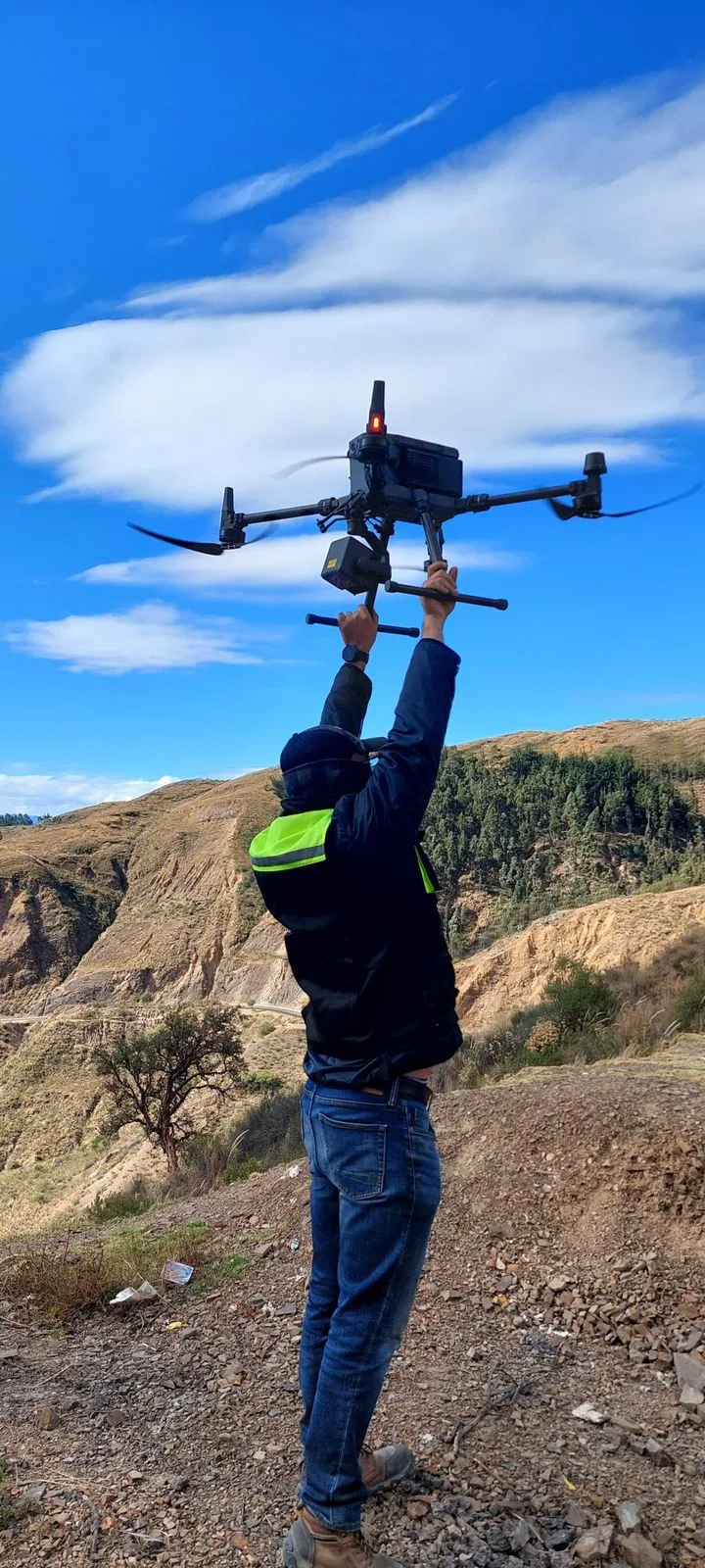 Receptor GNSS subestación